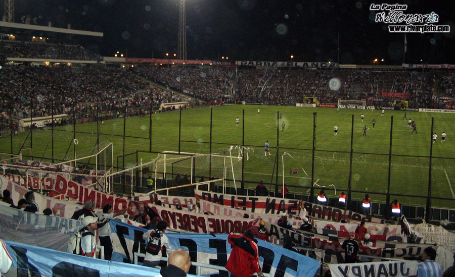Colo Colo vs River Plate (LIB 2007) 4