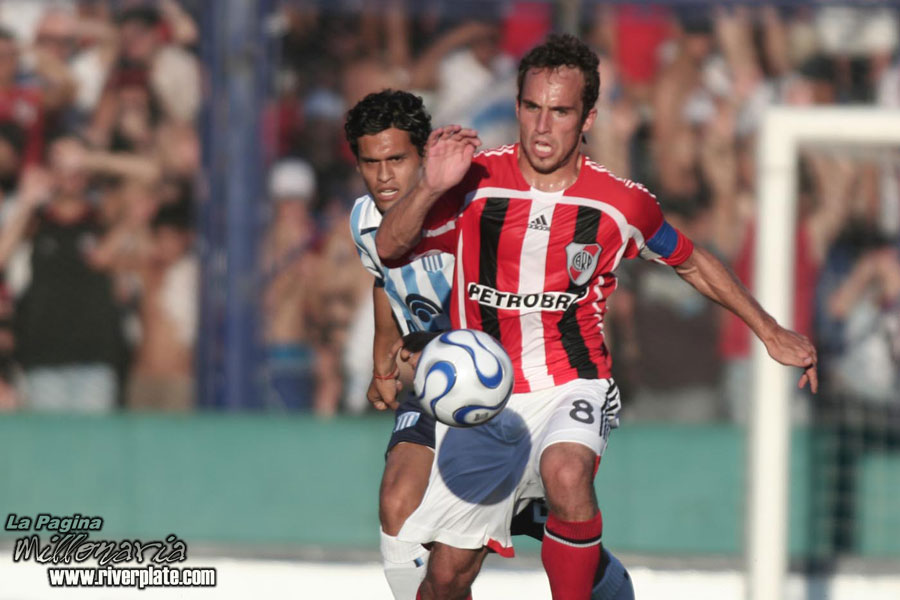 River Plate vs Racing Club (CL 2007) 16