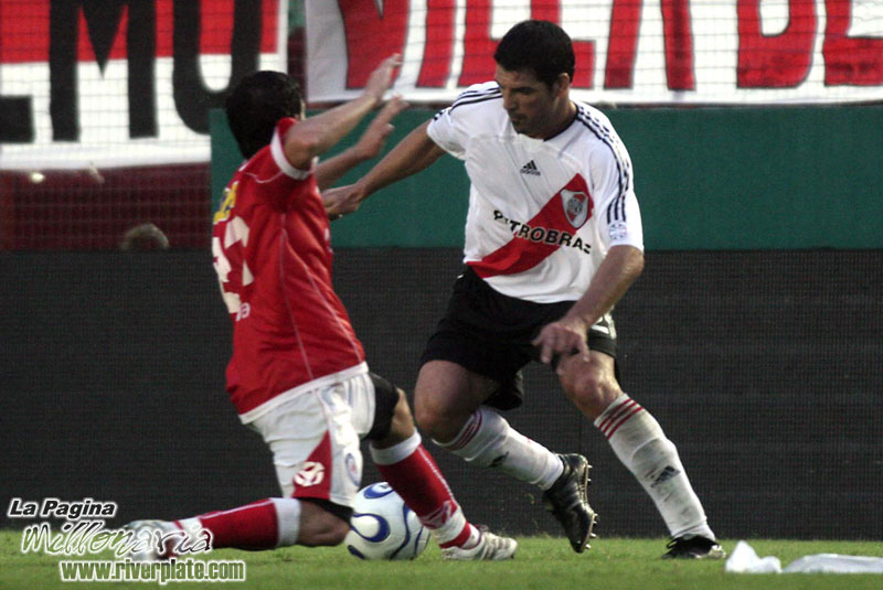 Argentinos Jrs vs River Plate (CL 2007) 22