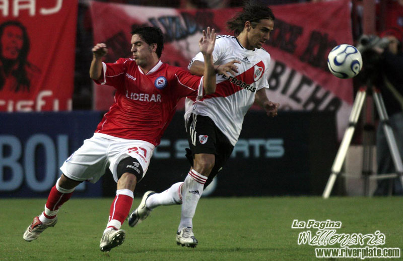 Argentinos Jrs vs River Plate (CL 2007) 28