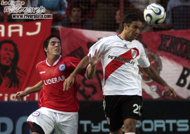 Argentinos Jrs vs River Plate (CL 2007) 29