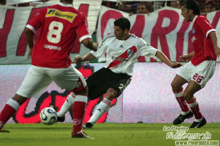 Argentinos Jrs vs River Plate (CL 2007) 35