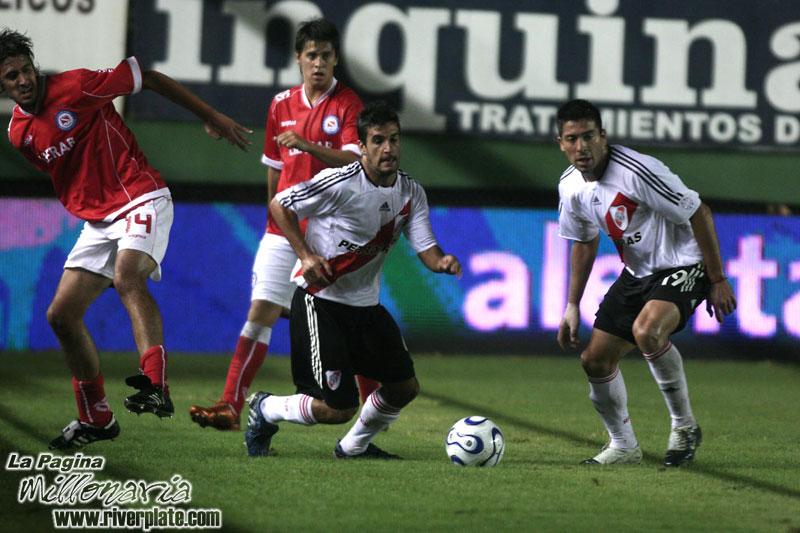 Argentinos Jrs vs River Plate (CL 2007) 36