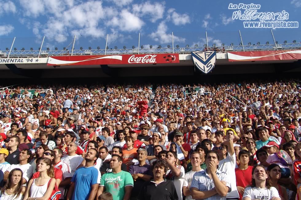 River Plate vs Gimansia de Jujuy (CL 2007) 18