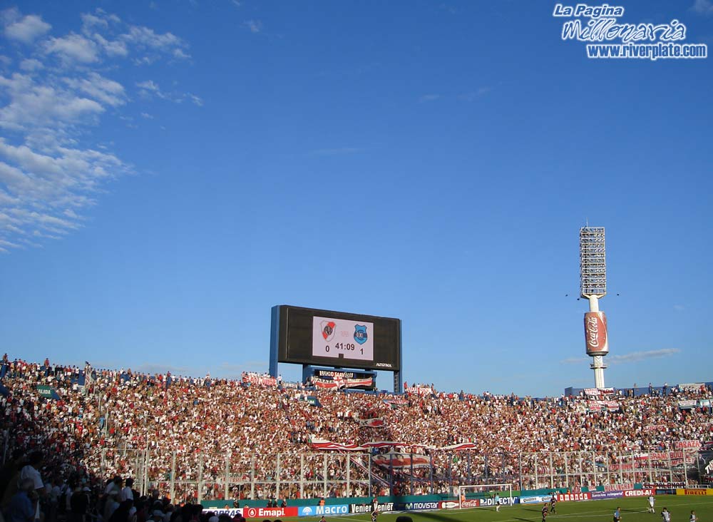 River Plate vs Gimansia de Jujuy (CL 2007) 2