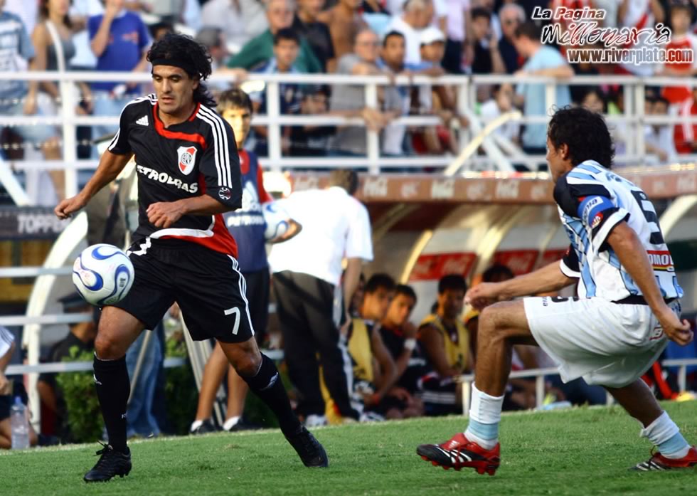 River Plate vs Gimansia de Jujuy (CL 2007) 39