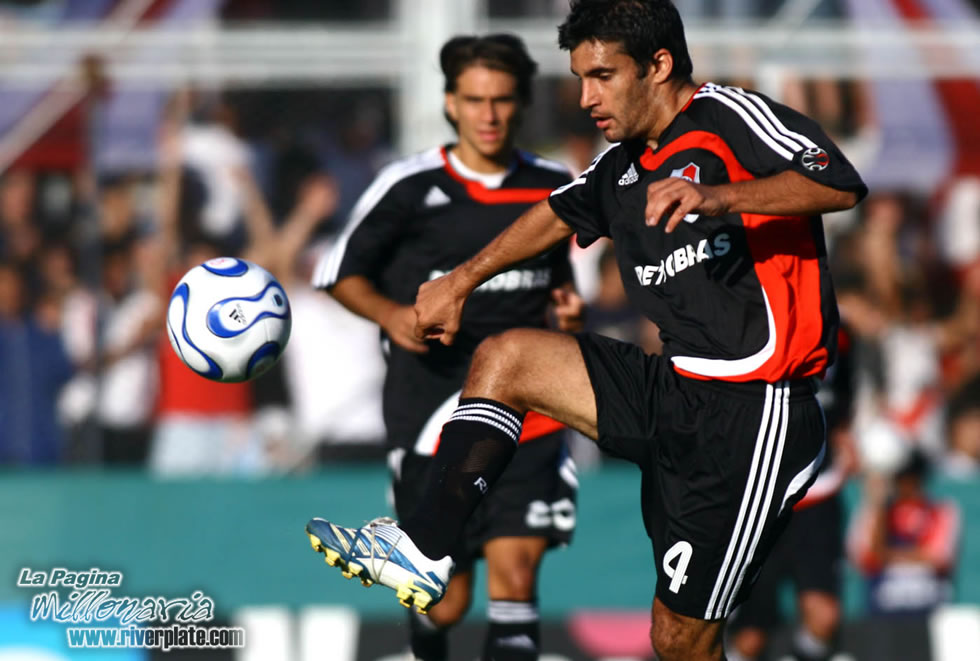 River Plate vs Gimansia de Jujuy (CL 2007) 40