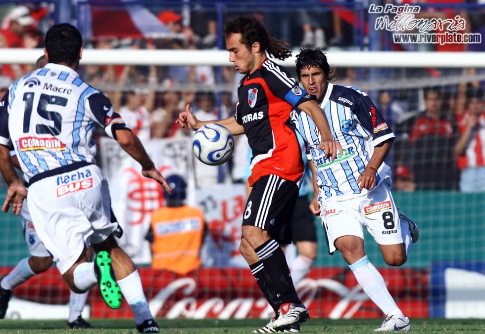 River Plate vs Gimansia de Jujuy (CL 2007) 44