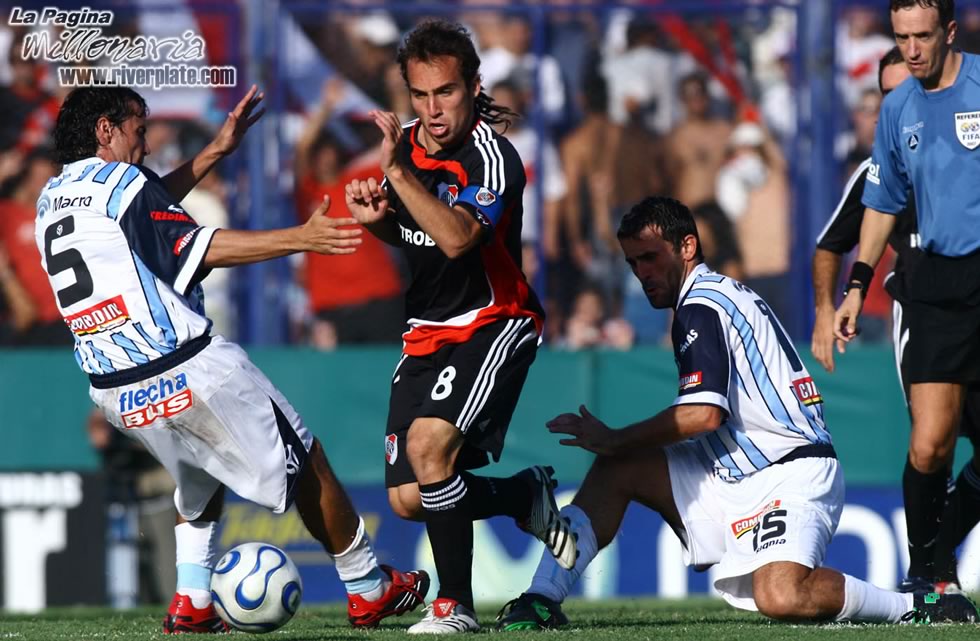 River Plate vs Gimansia de Jujuy (CL 2007) 45