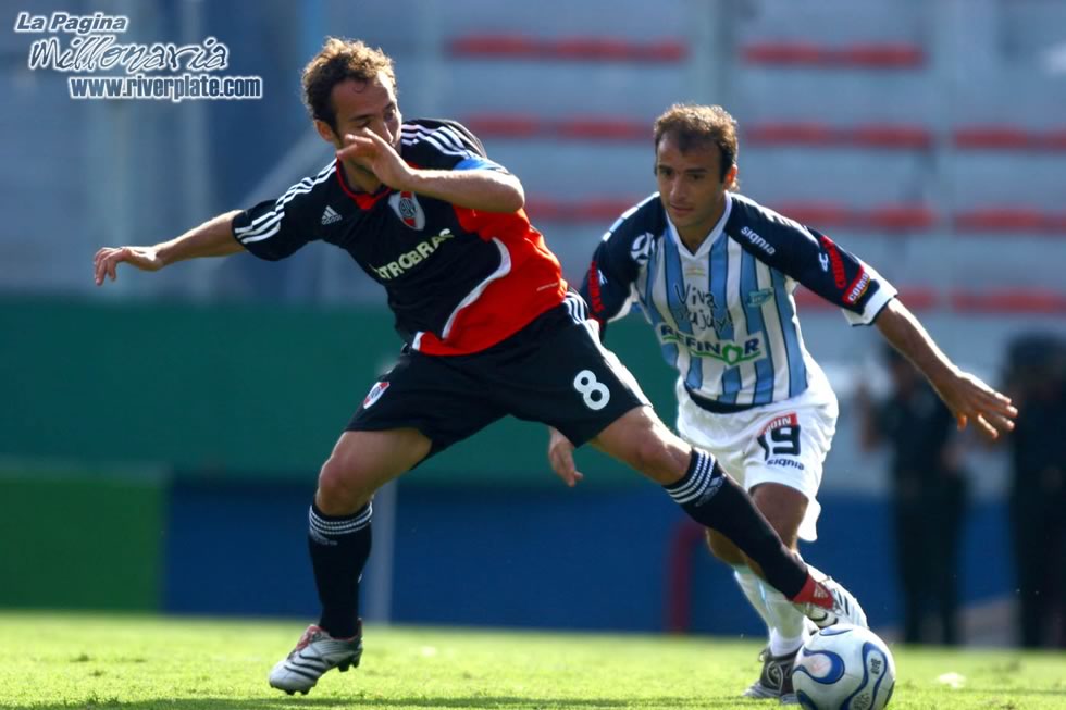 River Plate vs Gimansia de Jujuy (CL 2007) 46