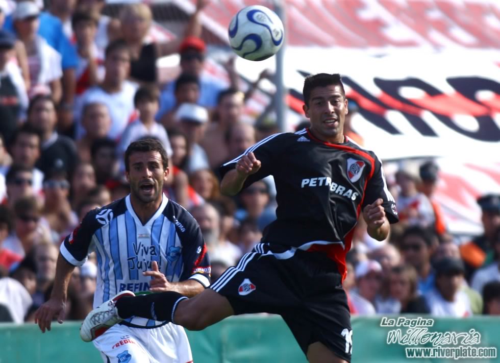 River Plate vs Gimansia de Jujuy (CL 2007) 49
