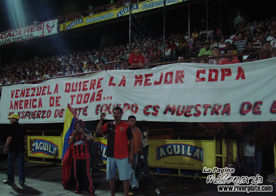 Caracas FC vs River Plate en Cúcuta (LIB 2007) 2