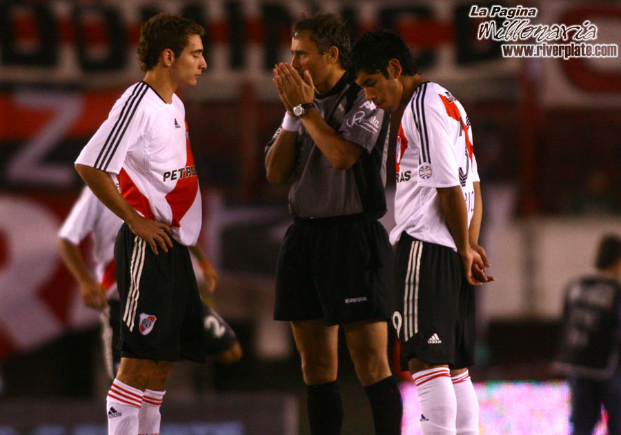 River Plate vs Belgrano Cba (CL 2007) 6