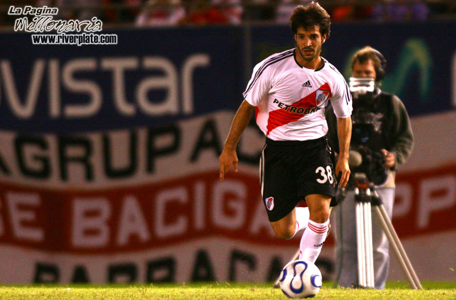 River Plate vs Belgrano Cba (CL 2007) 10