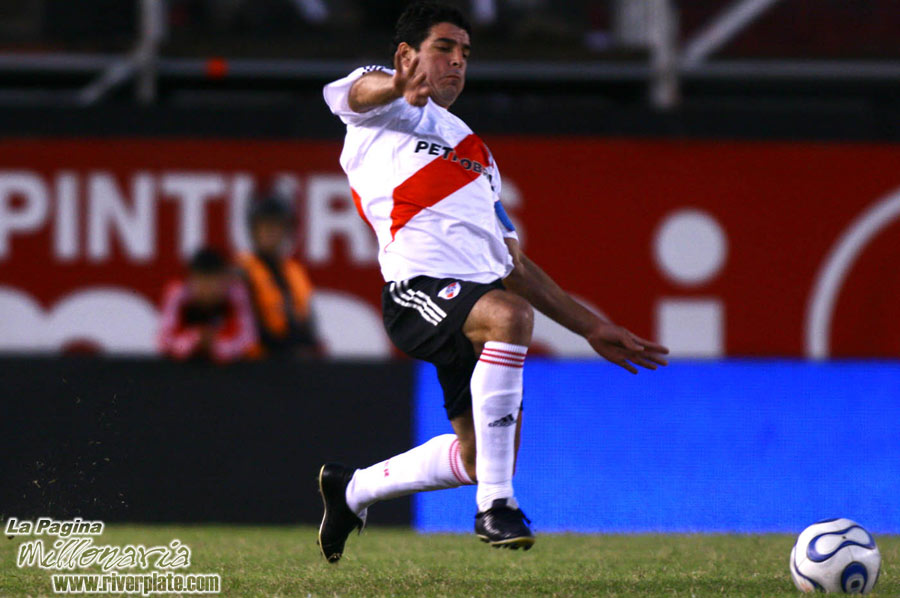 River Plate vs Belgrano Cba (CL 2007) 41