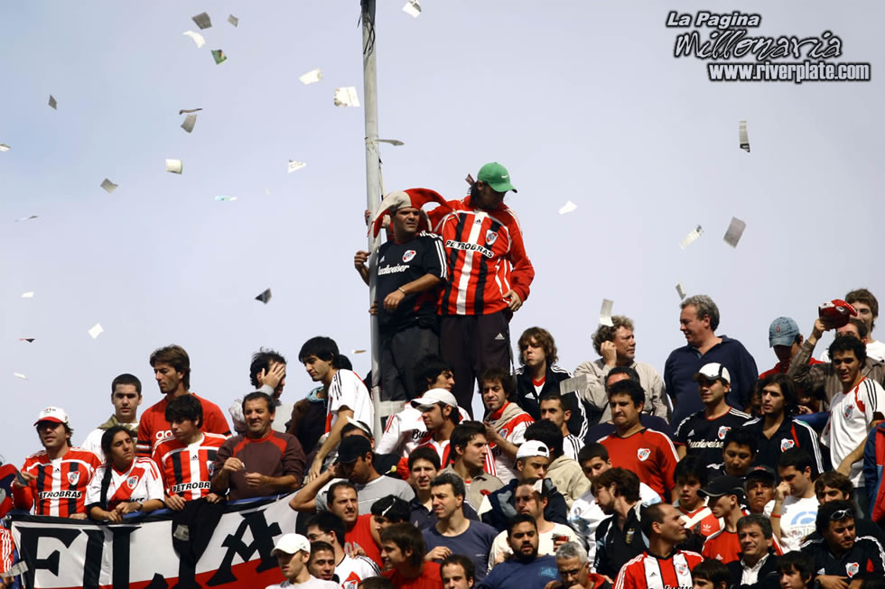 Boca Juniors vs River Plate (CL 2007) 44