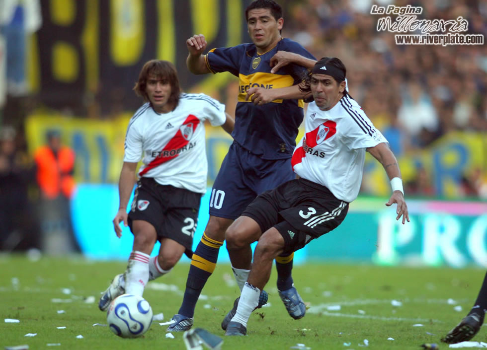 Boca Juniors vs River Plate (CL 2007) 30