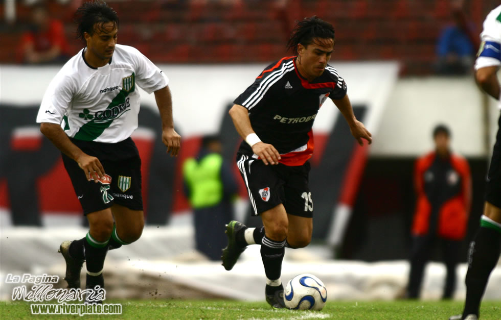 River Plate vs Banfield (CL 2007) 18