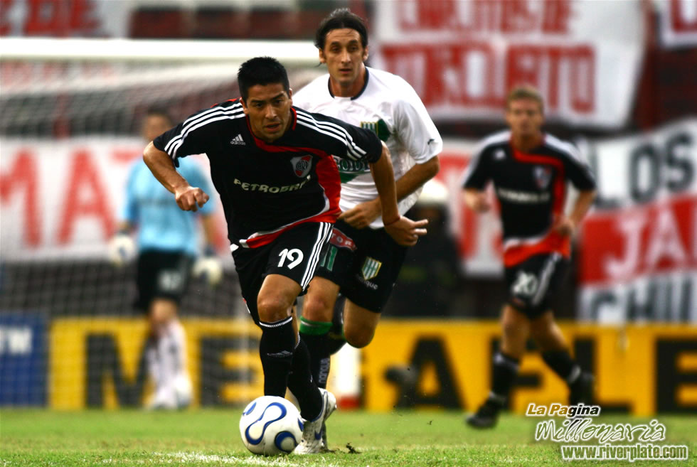 River Plate vs Banfield (CL 2007) 19