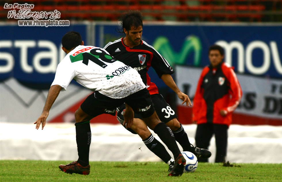 River Plate vs Banfield (CL 2007) 24
