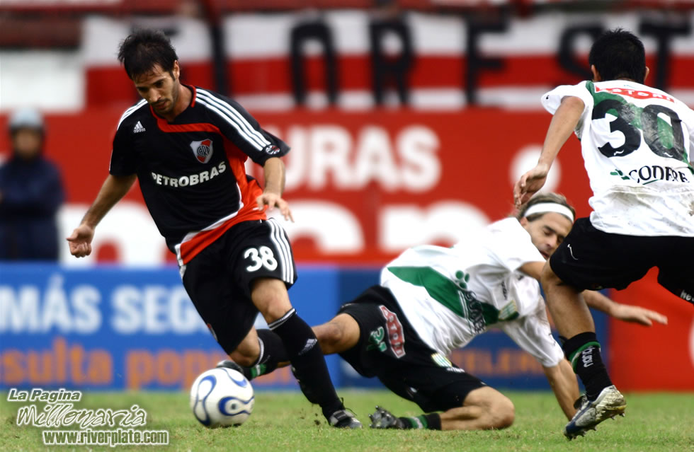 River Plate vs Banfield (CL 2007) 27