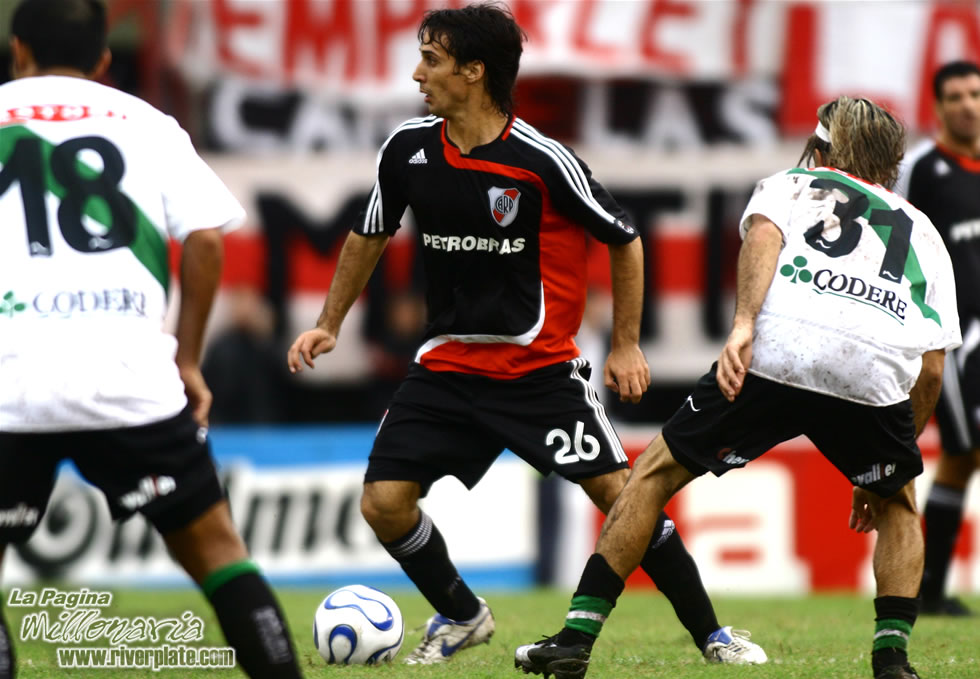 River Plate vs Banfield (CL 2007) 28