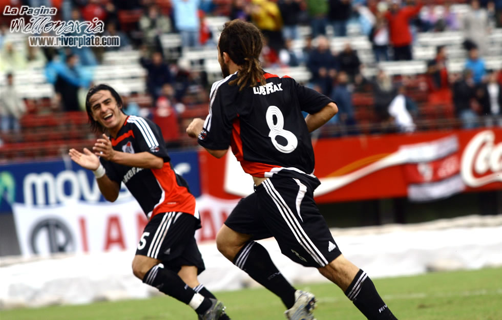 River Plate vs Banfield (CL 2007) 3