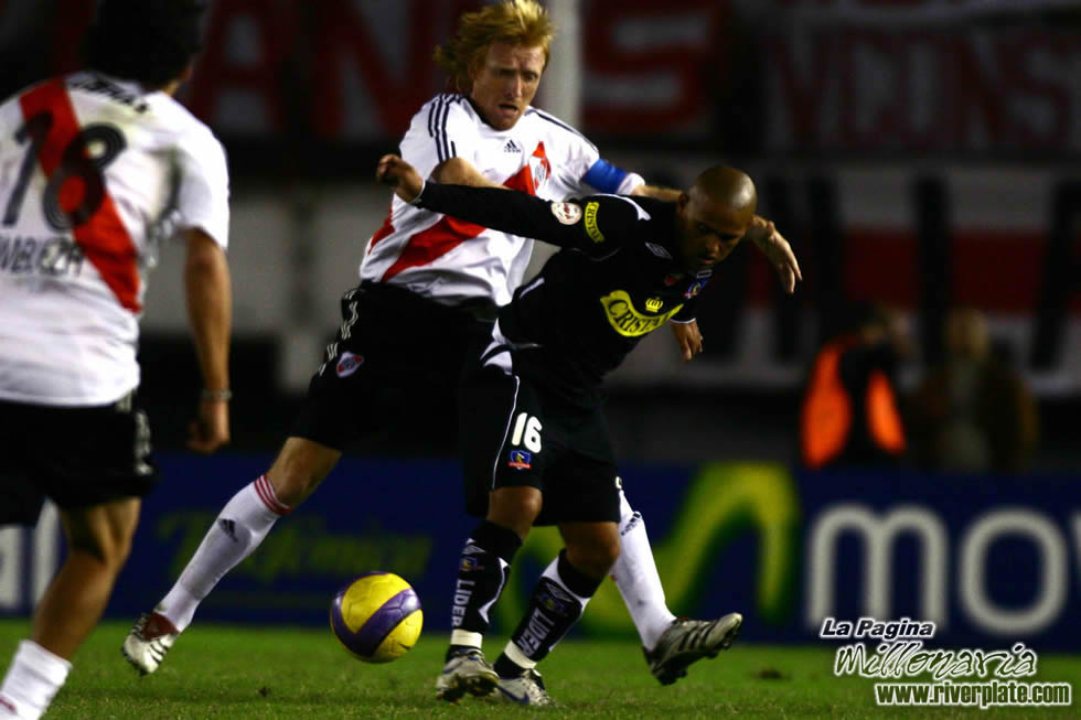 River Plate vs Colo Colo (LIB 2007) 9