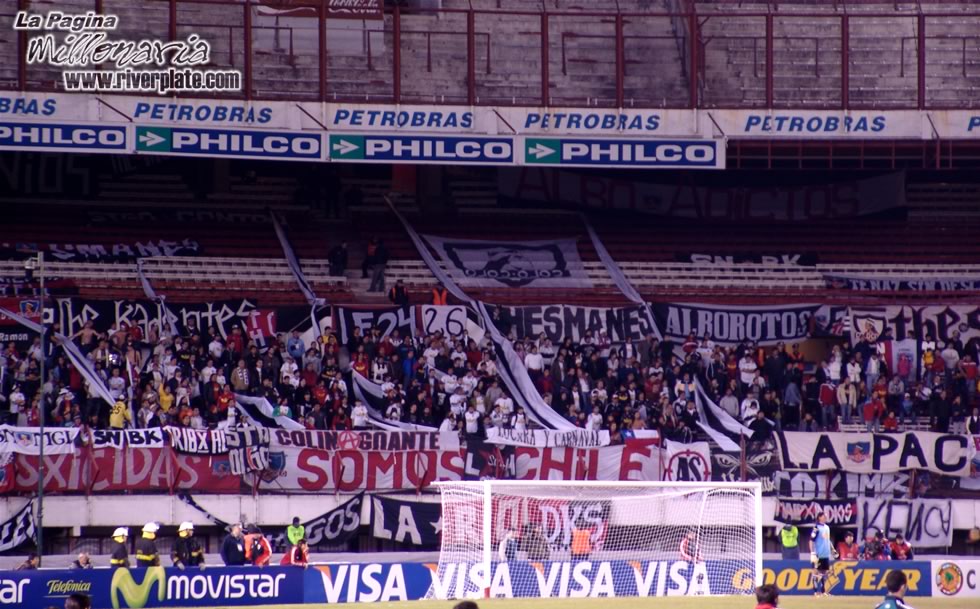 River Plate vs Colo Colo (LIB 2007) 24