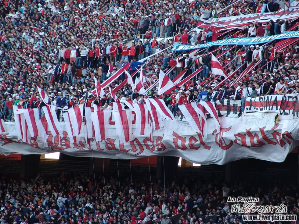River Plate vs Independiente (CL 2007) 33