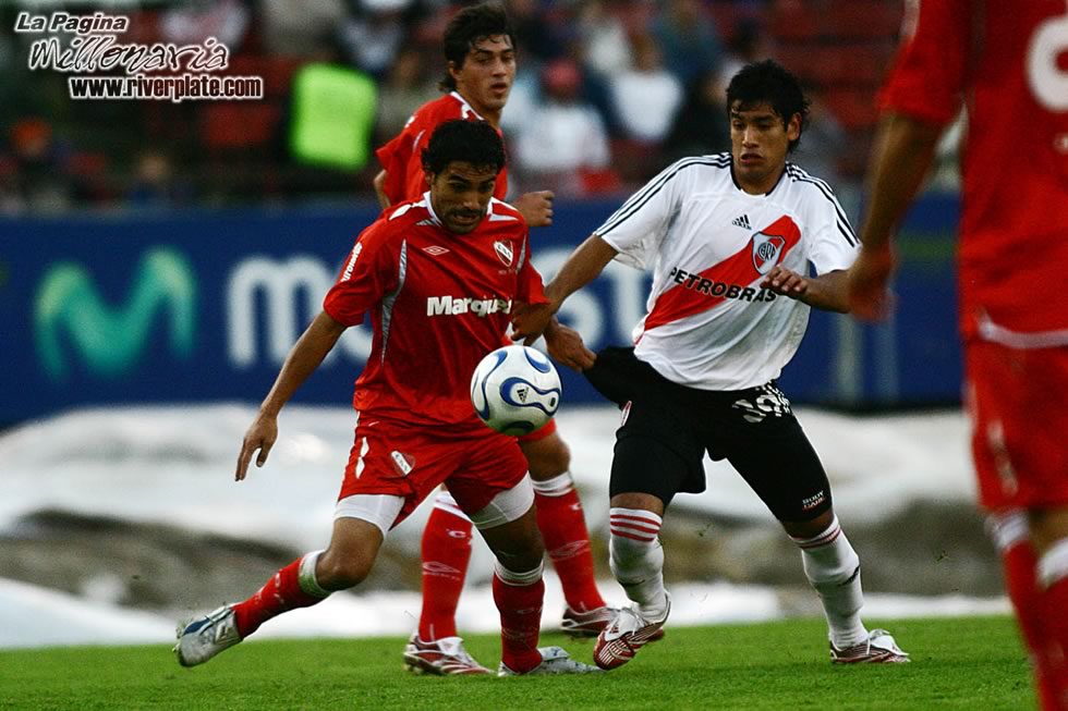 River Plate vs Independiente (CL 2007) 4