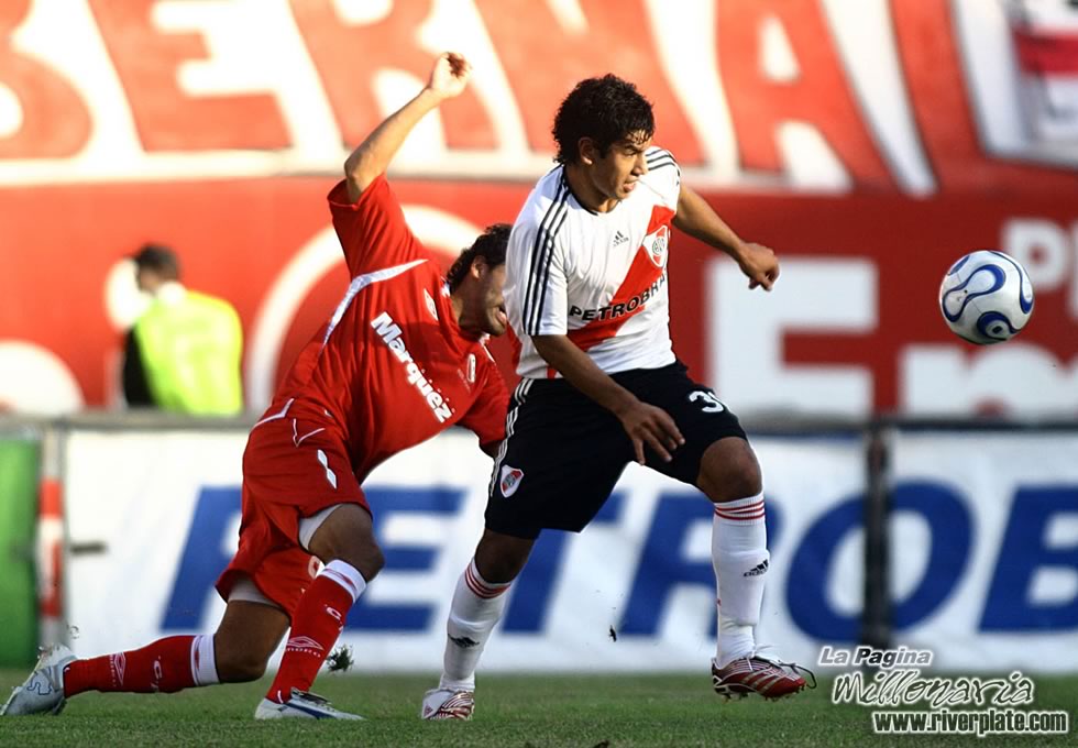 River Plate vs Independiente (CL 2007) 13