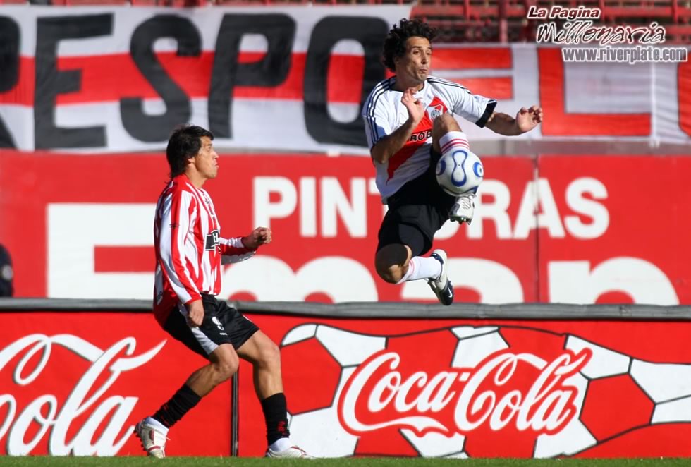 River Plate vs Estudiantes LP (CL 2007) 20