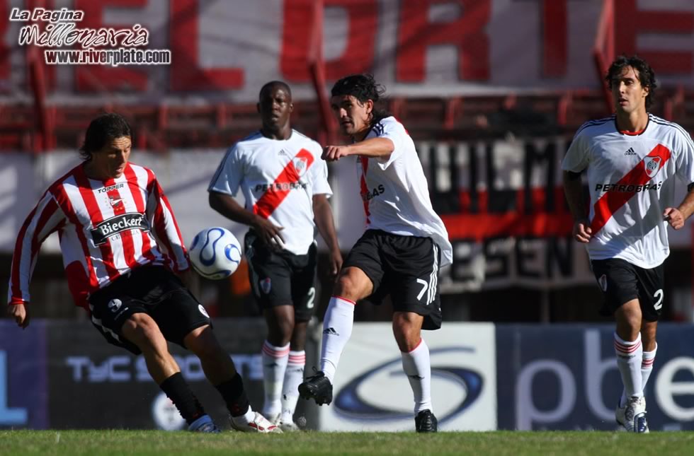 River Plate vs Estudiantes LP (CL 2007) 23