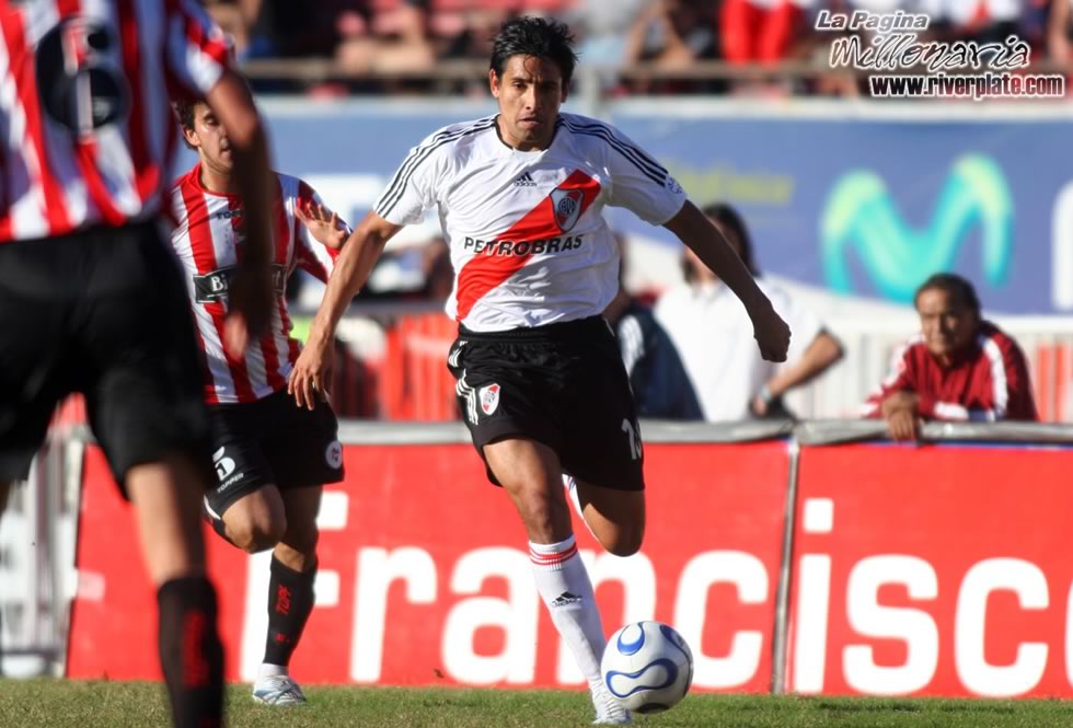 River Plate vs Estudiantes LP (CL 2007) 27