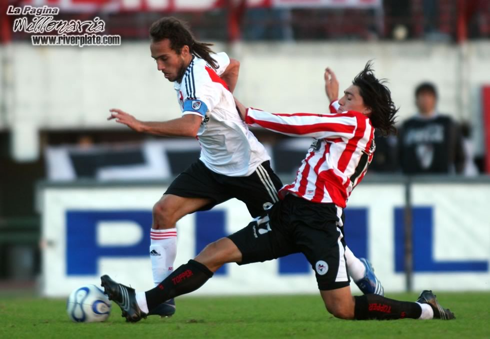 River Plate vs Estudiantes LP (CL 2007) 34