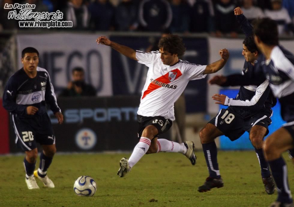 Gimnasia LP vs River Plate (CL 2007) 3