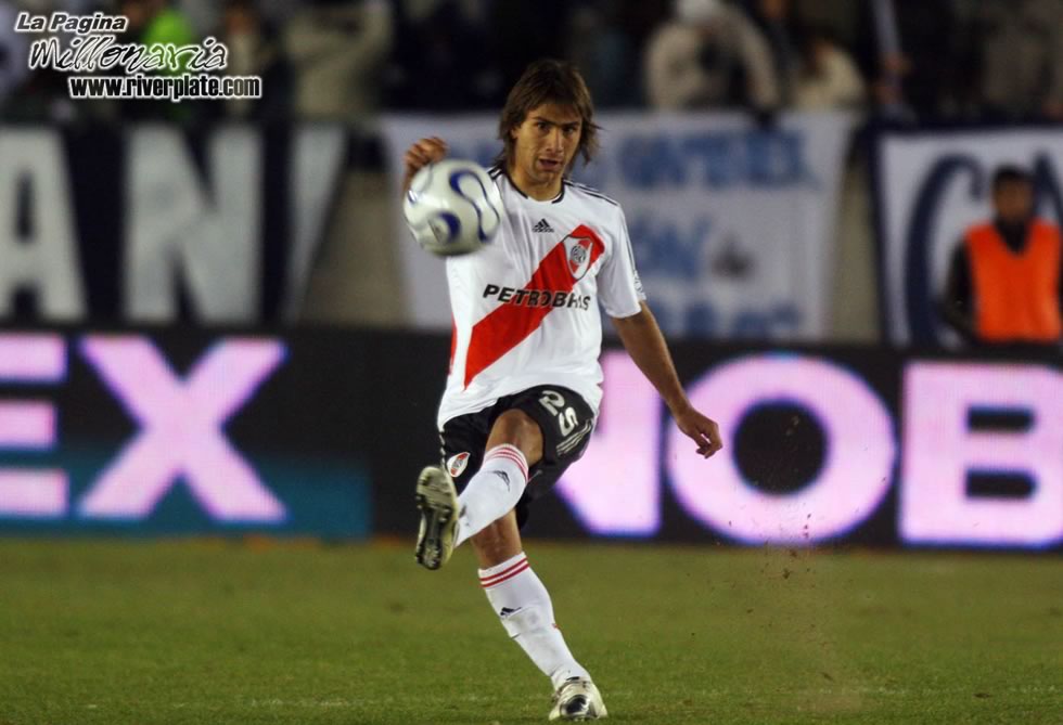 Gimnasia LP vs River Plate (CL 2007) 10