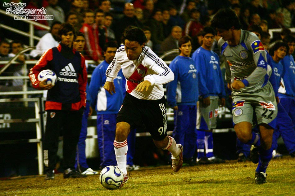 River Plate vs Godoy Cruz (CL 2007) 13