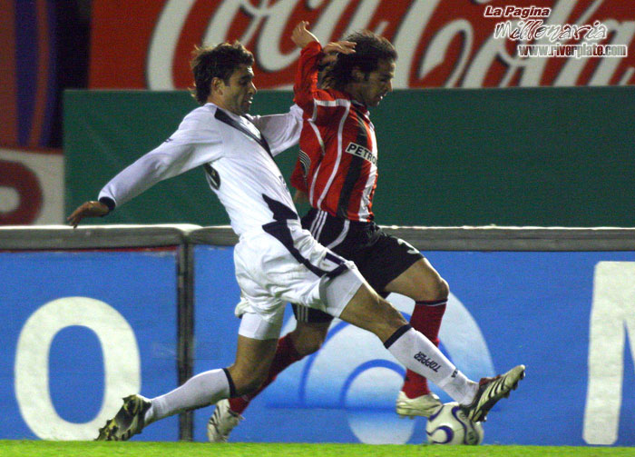 River Plate vs Veléz Sarsfield (CL 2007) 13
