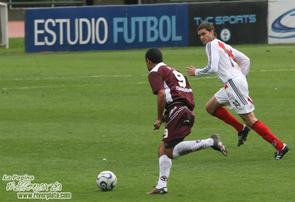 River Plate vs Lanus (AP 2007) 16