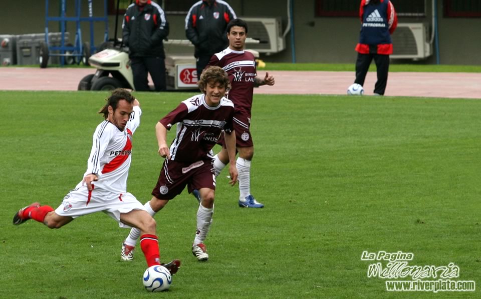 River Plate vs Lanus (AP 2007) 18