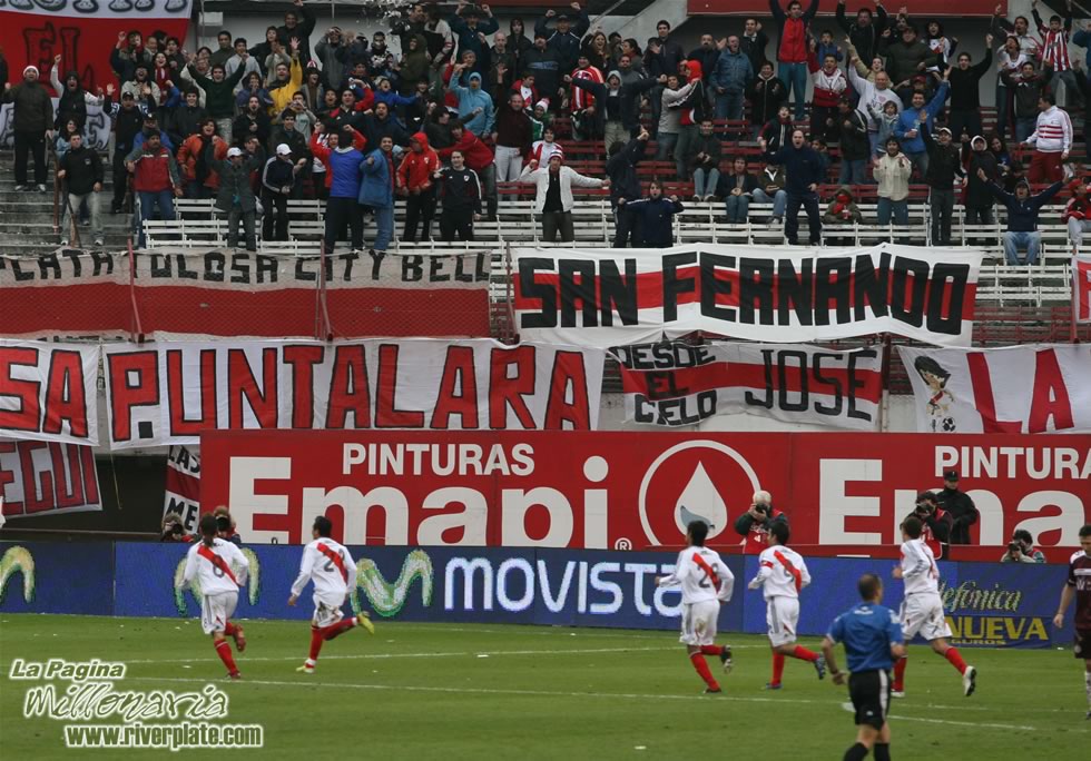 River Plate vs Lanus (AP 2007) 24