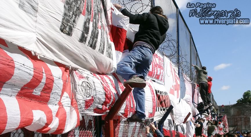 Tigre vs River Plate (AP 2007) 12
