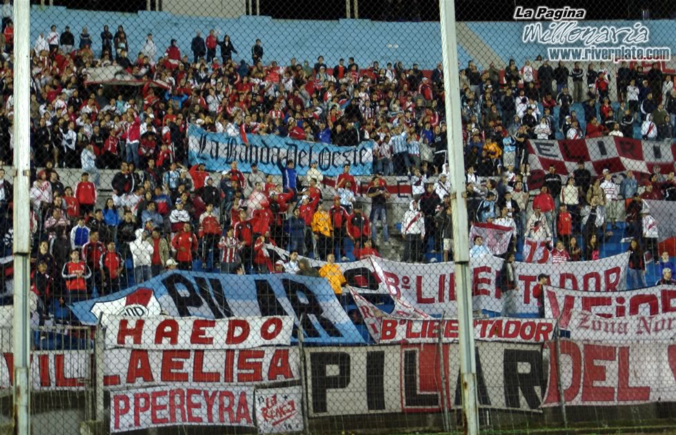 Defensor Sporting vs River Plate (SUD 2007) 10