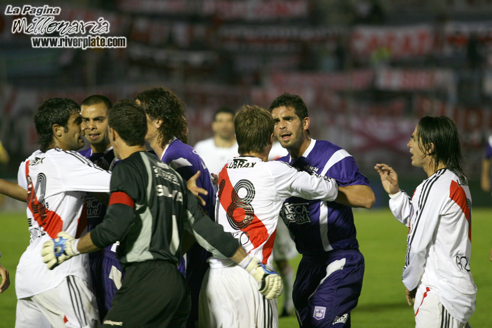 Defensor Sporting vs River Plate (SUD 2007) 41