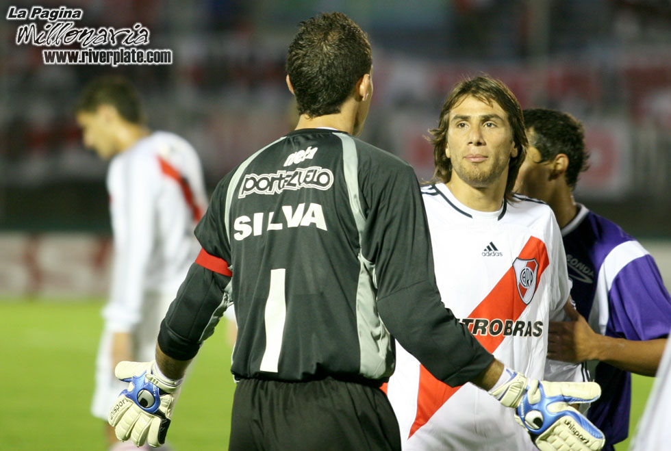 Defensor Sporting vs River Plate (SUD 2007) 44