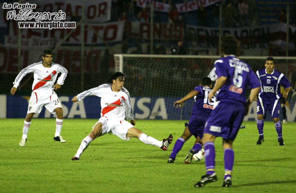 Defensor Sporting vs River Plate (SUD 2007) 32