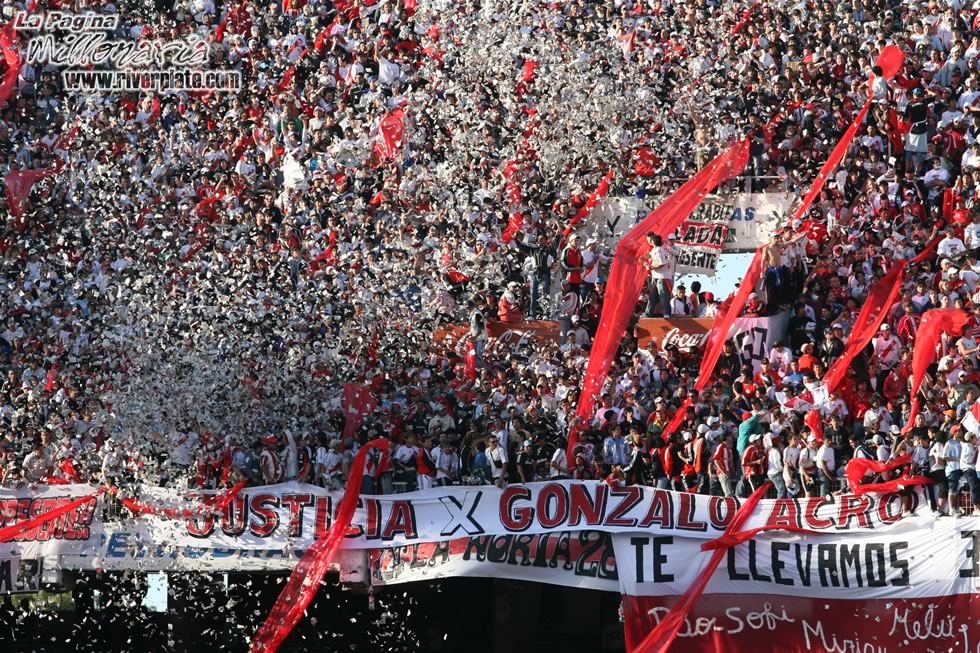 River Plate vs Independiente (AP 2007) 38