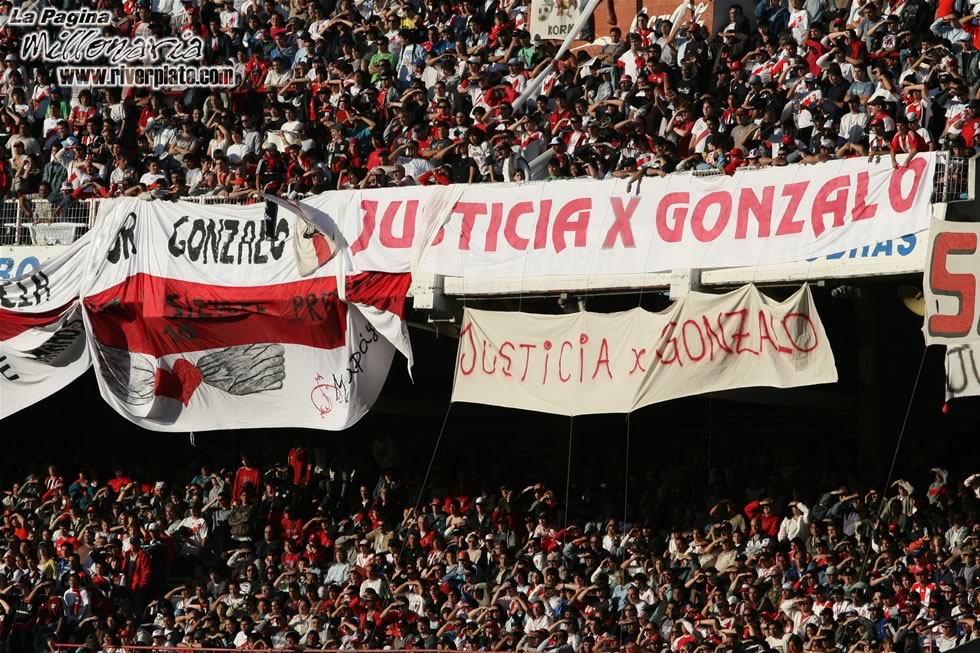River Plate vs Independiente (AP 2007) 44